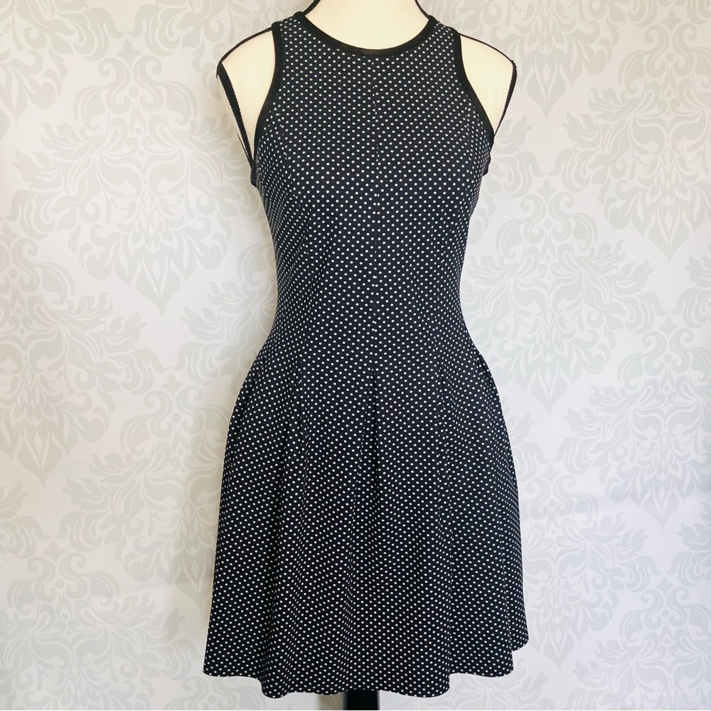 SZ 8 Lululemon “Here to There” Dress